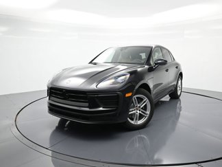 Used 2025 Porsche Macan image 1
