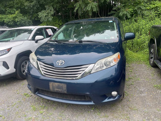 Used 2011 Toyota Sienna XLE image 1