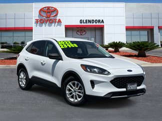 Used 2022 Ford Escape SE image 1