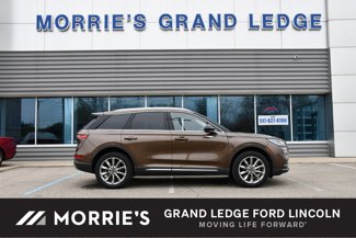 Used 2022 Lincoln Corsair AWD w/ Premium Package image 1