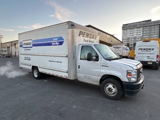 Used 2022 Ford E-350 and Econoline 350 Super Duty image 1