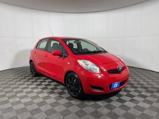 Used 2009 Toyota Yaris 4-Door Hatchback image 1