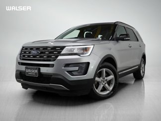 Used 2017 Ford Explorer XLT w/ Equipment Group 202A image 1