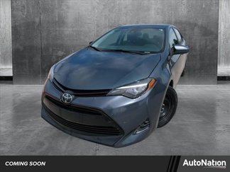 Used 2018 Toyota Corolla LE image 1
