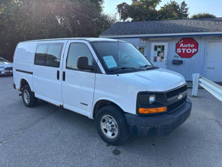 Used 2004 Chevrolet Express 2500 image 1