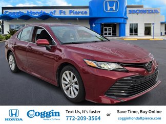 Used 2020 Toyota Camry LE image 1