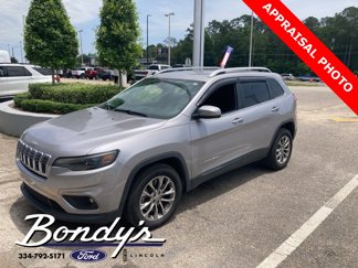 Used 2019 Jeep Cherokee Latitude Plus w/ Comfort/Convenience Group image 1