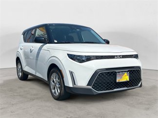 Used 2024 Kia Soul S image 1