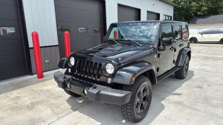 Used 2015 Jeep Wrangler Unlimited Sahara image 1