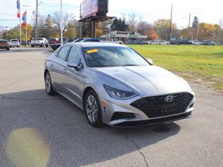 Used 2022 Hyundai Sonata SEL image 1