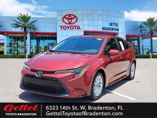 Used 2022 Toyota Corolla LE image 1