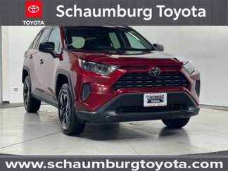 Used 2021 Toyota RAV4 LE image 1