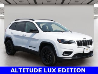 Used 2023 Jeep Cherokee Altitude Lux image 1