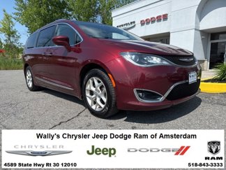 Used 2020 Chrysler Pacifica Touring-L w/ Tire & Wheel Group image 1