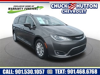 Used 2018 Chrysler Pacifica Touring-L image 1