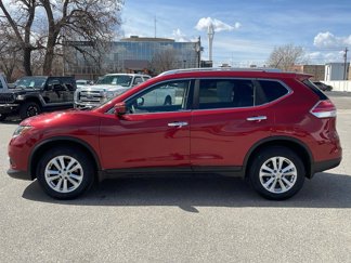 Used 2016 Nissan Rogue SV image 1