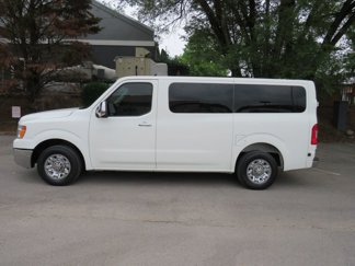 Used 2017 Nissan NV 3500 SV image 1