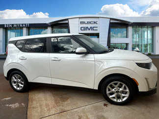 Used 2023 Kia Soul LX w/ Option Group 015 image 1