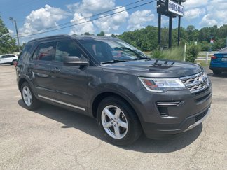 Used 2018 Ford Explorer XLT image 1