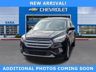 Used 2019 Ford Escape SE image 1