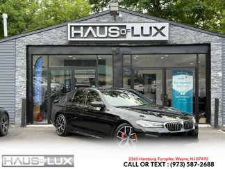 Used 2022 BMW 530i xDrive w/ M Sport Package image 1