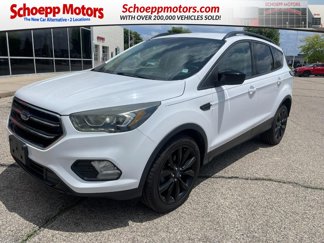 Used 2017 Ford Escape SE w/ Equipment Group 201A image 1