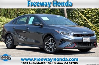 Used 2023 Kia Forte GT-Line image 1