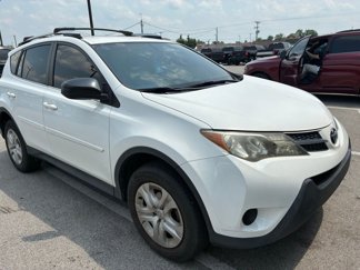 Used 2015 Toyota RAV4 LE image 1