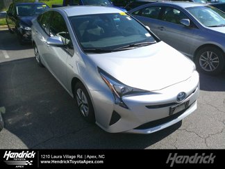Used 2017 Toyota Prius Two image 1