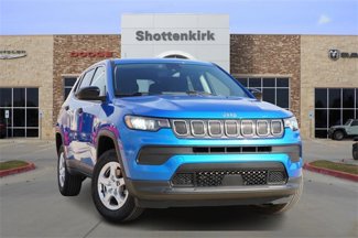 Used 2022 Jeep Compass Sport image 1
