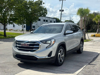 Used 2020 GMC Terrain SLT image 1