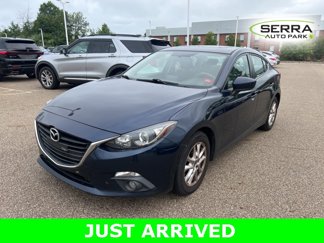 Used 2015 MAZDA MAZDA3 i Touring w/ Technology Package image 1