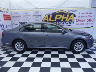 Used 2018 Volkswagen Passat 2.0T S w/ Driver Assistance Package image 1