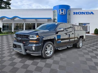 Used 2018 Chevrolet Silverado 1500 LT w/ Midnight Edition image 1