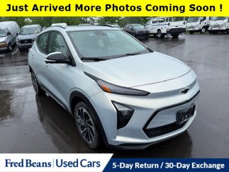 Used 2022 Chevrolet Bolt EUV Premier w/ Sun & Sound Package image 1