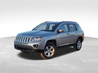Used 2017 Jeep Compass Latitude image 1