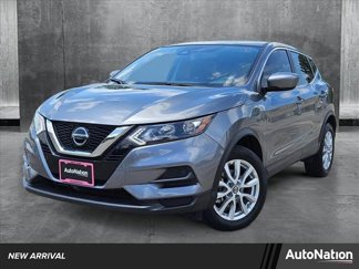 Used 2021 Nissan Rogue Sport S image 1