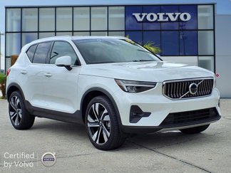 Certified 2024 Volvo XC40 B5 Plus image 1