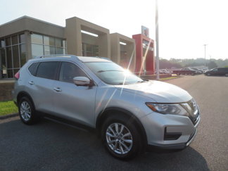 Used 2017 Nissan Rogue SV w/ SV Premium Package image 1