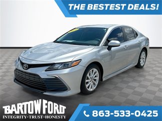 Used 2022 Toyota Camry LE image 1