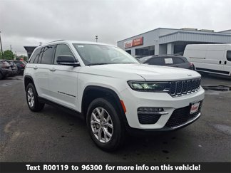 Used 2022 Jeep Grand Cherokee Limited image 1