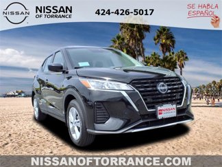 New 2025 Nissan Kicks Play S image 1