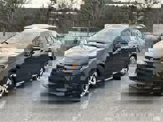 Used 2021 Toyota Corolla LE image 1