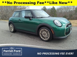 Used 2025 MINI Cooper 2-Door Hardtop image 1