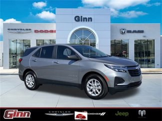 Used 2023 Chevrolet Equinox LS image 1
