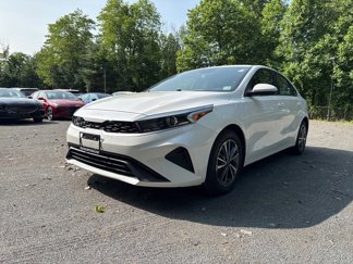 Used 2022 Kia Forte LXS image 1