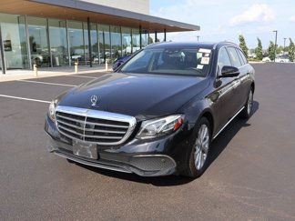 Used 2017 Mercedes-Benz E 400 4MATIC Wagon image 1