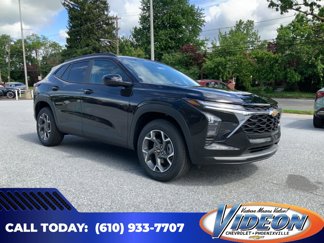 New 2025 Chevrolet Trax LT w/ Sunroof Package image 1