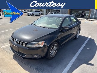 Used 2011 Volkswagen Jetta SEL image 1