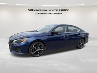Used 2023 Nissan Altima 2.5 SR image 1